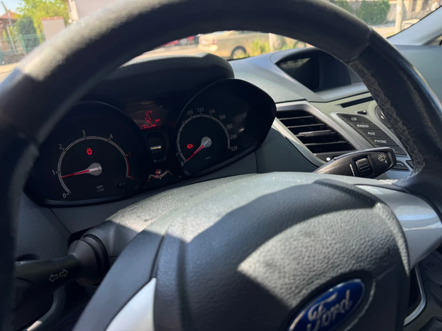Ford Fiesta 1.6 DIESEL AUSTRIA - автомобили, коли, обяви за нови и употребявани 9