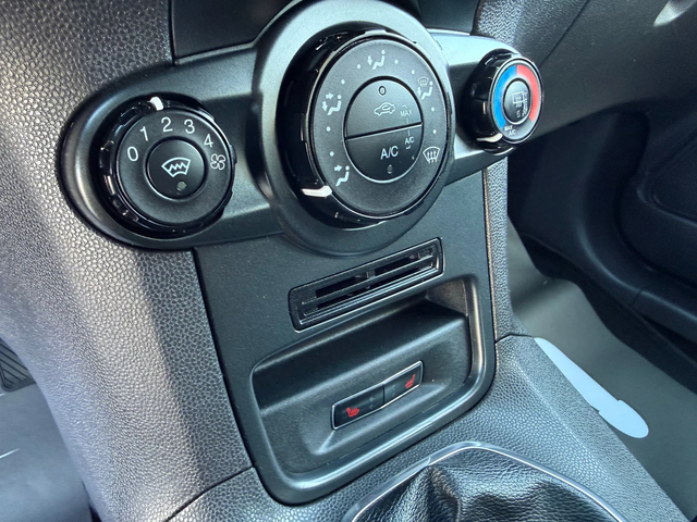 Ford Fiesta 1.25i TREND 4-Цилиндъра EURO6 - автомобили, коли, обяви за нови и употребявани 9