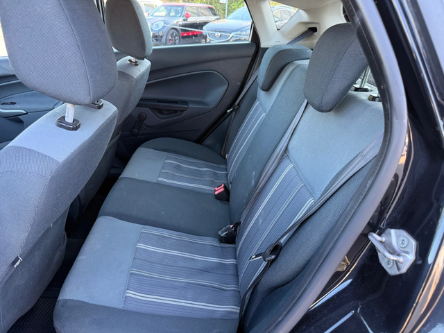 Ford Fiesta 1.25i РЕГИСТРИРАН/ОБСЛУЖЕН - автомобили, коли, обяви за нови и употребявани 7