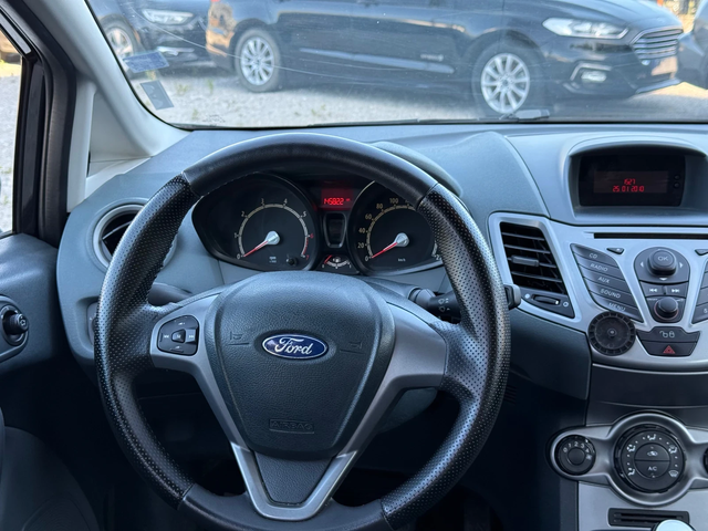 Ford Fiesta 1.25i РЕГИСТРИРАН/ОБСЛУЖЕН - автомобили, коли, обяви за нови и употребявани 8