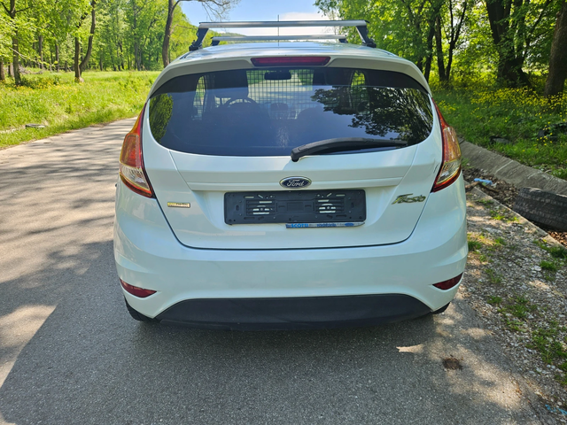 Ford Fiesta Товарен - автомобили, коли, обяви за нови и употребявани 3