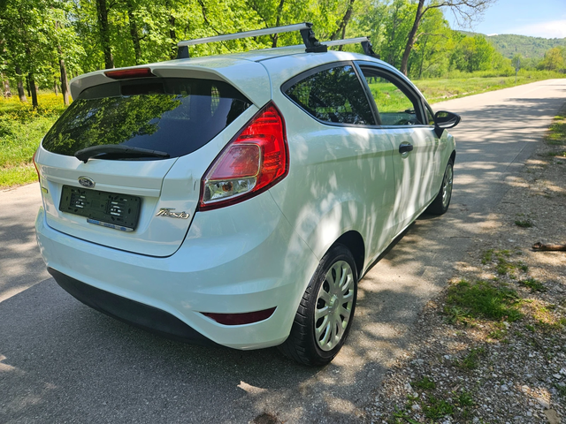 Ford Fiesta Товарен - автомобили, коли, обяви за нови и употребявани 4