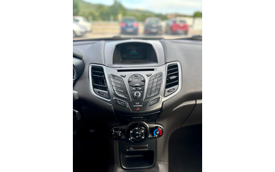 Ford Fiesta 1.0Ecoboost - автомобили, коли, обяви за нови и употребявани 8