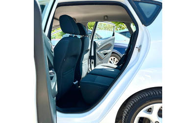 Ford Fiesta 1.25i 82HP FACE LIFT - автомобили, коли, обяви за нови и употребявани 11