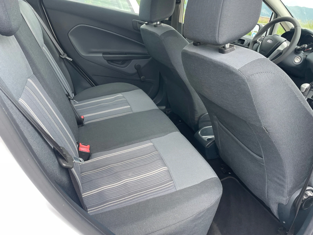 Ford Fiesta 1.4HDI-70-ITALIA - автомобили, коли, обяви за нови и употребявани 6