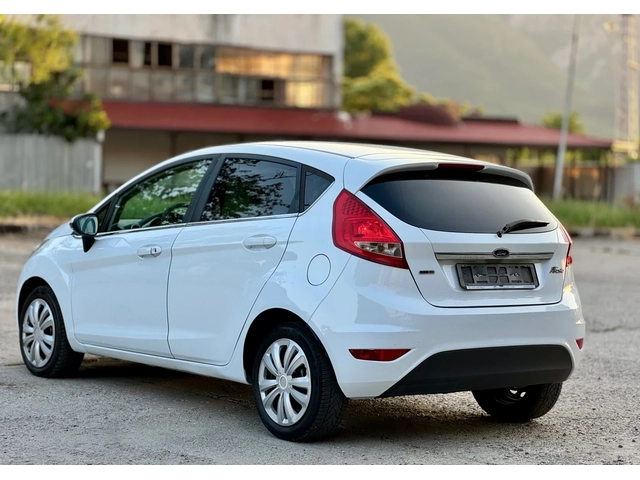 Ford Fiesta 1.6TDCi~90hp~ITALY - автомобили, коли, обяви за нови и употребявани 6