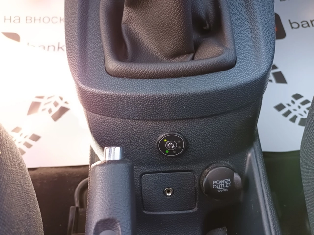 Ford Fiesta 1.4i/Газов инжекцион - автомобили, коли, обяви за нови и употребявани 10