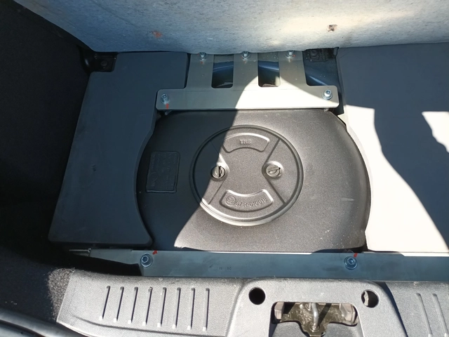 Ford Fiesta 1.4i/Газов инжекцион - автомобили, коли, обяви за нови и употребявани 13