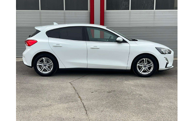 ford-focus-1-0-ecoboost-100-ks - 4