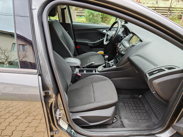 Ford Focus = 1.6= -ГАЗОВА УРЕДБА - автомобили, коли, обяви за нови и употребявани 8