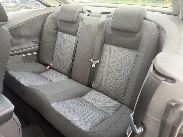 Ford Focus 1, 600 EURO4 - автомобили, коли, обяви за нови и употребявани 9