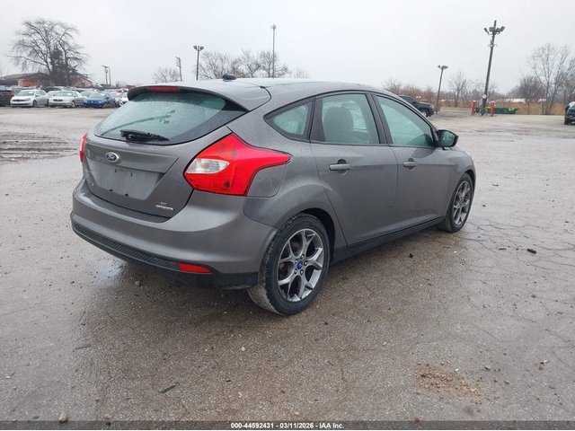 Ford Focus 2.0L I-4 DI, DOHC, VVT, 160HP Front Wheel Drive - автомобили, коли, обяви за нови и употребявани 3