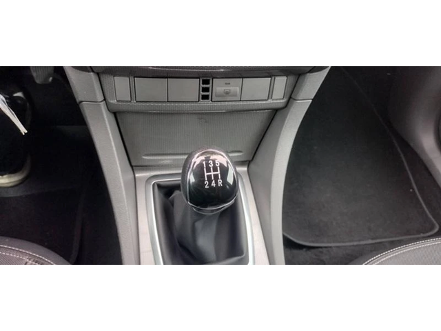 Ford Focus 1, 6d 109ps Ghia - автомобили, коли, обяви за нови и употребявани 12