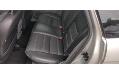 Ford Focus 1, 6d 109ps Ghia - автомобили, коли, обяви за нови и употребявани 8