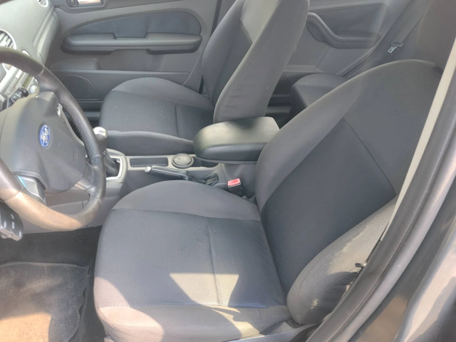 Ford Focus 1,6d 90ps KLIMA - автомобили, коли, обяви за нови и употребявани 6