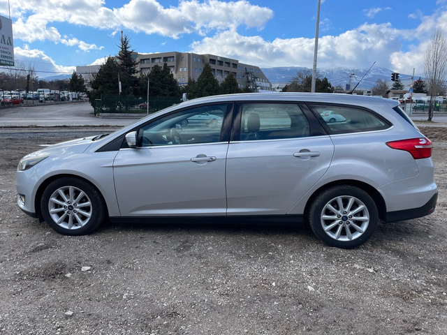Ford Focus 1.5D-AUTOMAT-EURO6-NAVI - автомобили, коли, обяви за нови и употребявани 5