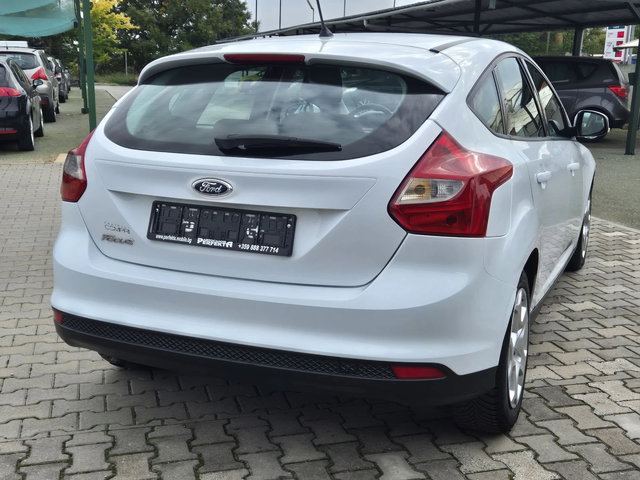 Ford Focus 1.6 диз. 95к.с. - автомобили, коли, обяви за нови и употребявани 7
