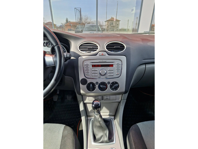 Ford Focus 1.8 / 125 к.с. - автомобили, коли, обяви за нови и употребявани 10