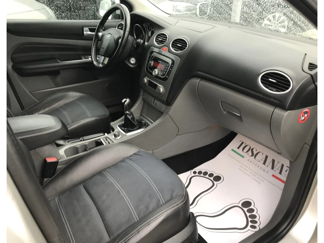 Ford Focus 1.6TDCI* Ghia* 90l.c.* Лизинг - автомобили, коли, обяви за нови и употребявани 6