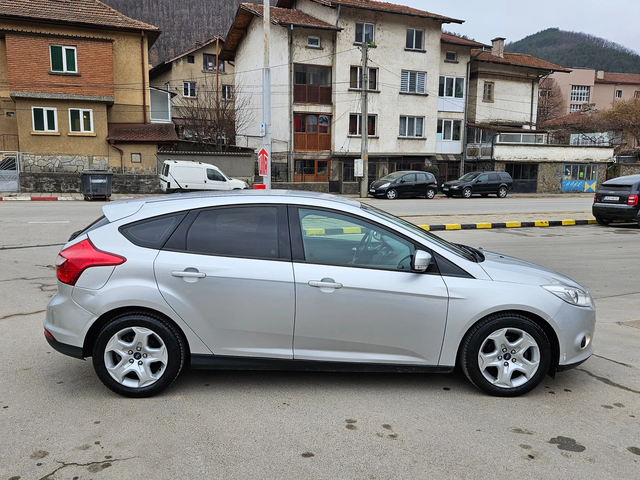 Ford Focus 1.6 Hdi Klimatron/2014g - автомобили, коли, обяви за нови и употребявани 6