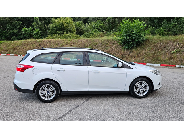 Ford Focus 1.6 Hdi TITANIUM/KLIMATRONIK/6skorosti - автомобили, коли, обяви за нови и употребявани 7