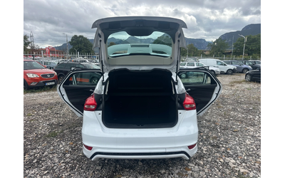 Ford Focus 1.5TDCI 120kc ST-LINE - автомобили, коли, обяви за нови и употребявани 15