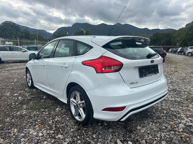 Ford Focus 1.5TDCI 120kc ST-LINE - автомобили, коли, обяви за нови и употребявани 4
