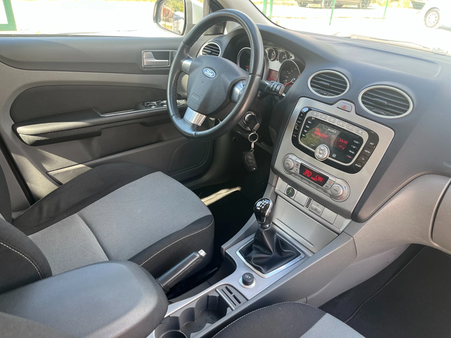 Ford Focus 1.6 Бензин/Газ - автомобили, коли, обяви за нови и употребявани 9