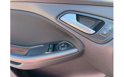 Ford Focus 1.0 T - автомобили, коли, обяви за нови и употребявани 11