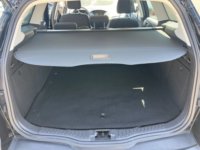 Ford Focus 1.0 T - автомобили, коли, обяви за нови и употребявани 13