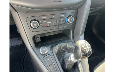 Ford Focus 1.0 T - автомобили, коли, обяви за нови и употребявани 9