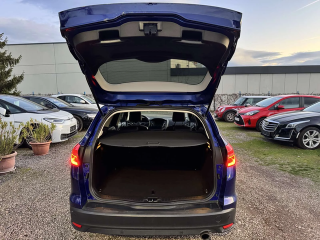 Ford Focus 1.5 SCTi - автомобили, коли, обяви за нови и употребявани 5