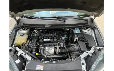 Ford Focus 1.6TDCi/90 - автомобили, коли, обяви за нови и употребявани 11