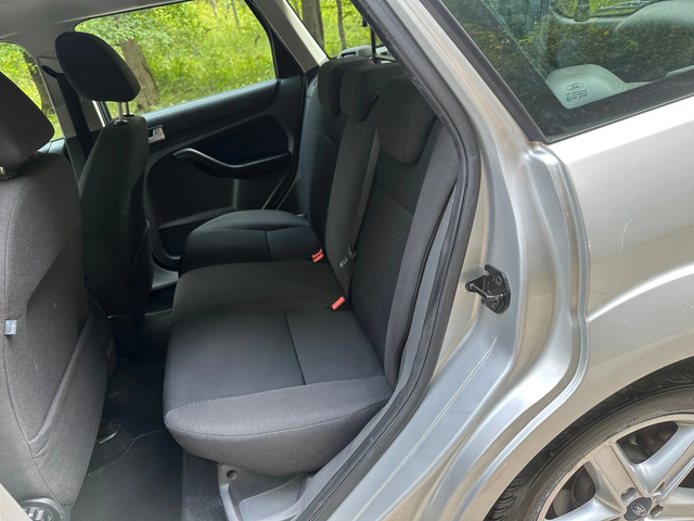 Ford Focus 1.6TDCi/90 - автомобили, коли, обяви за нови и употребявани 7