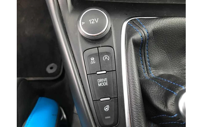 Ford Focus RS 2.3 - автомобили, коли, обяви за нови и употребявани 11