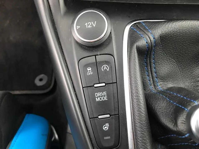 Ford Focus RS 2.3 - автомобили, коли, обяви за нови и употребявани 11