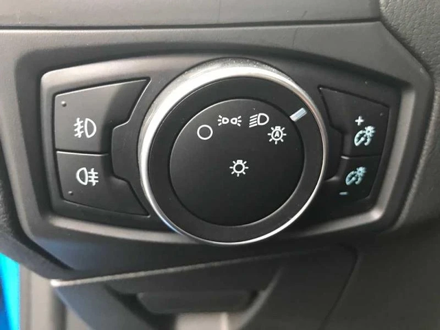 Ford Focus RS 2.3 - автомобили, коли, обяви за нови и употребявани 12