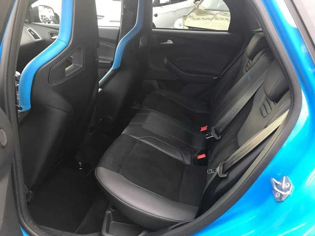Ford Focus RS 2.3 - автомобили, коли, обяви за нови и употребявани 7