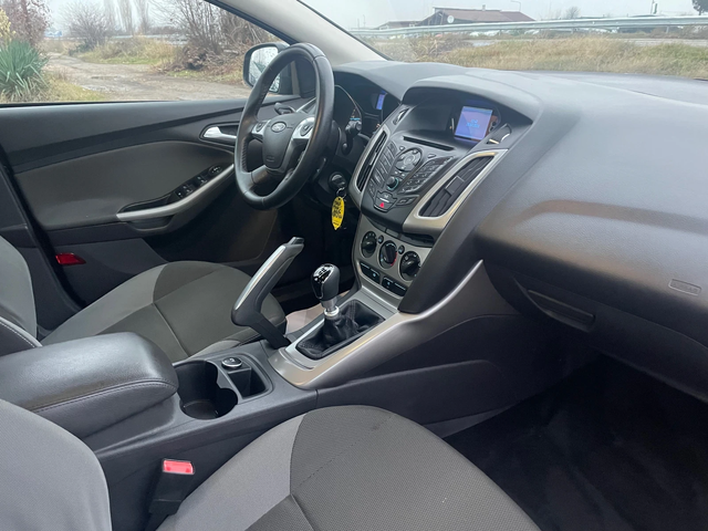 Ford Focus 1.6TDCI-95-ITALIA - автомобили, коли, обяви за нови и употребявани 4