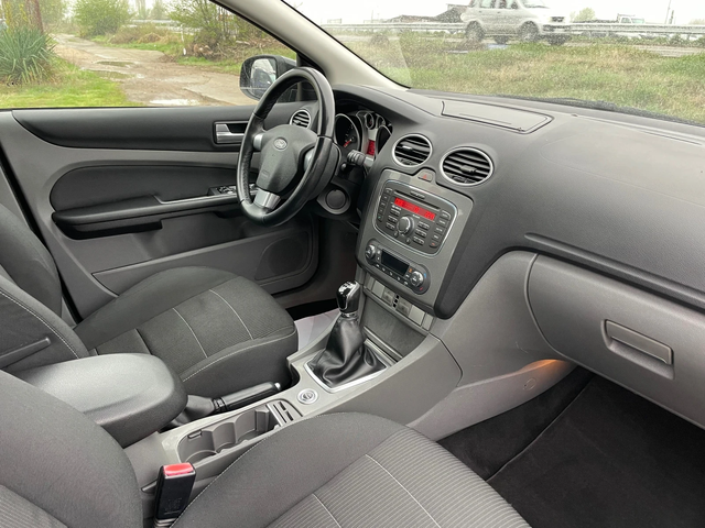 Ford Focus 1.6TDI-FEIS-ITALIA - автомобили, коли, обяви за нови и употребявани 4