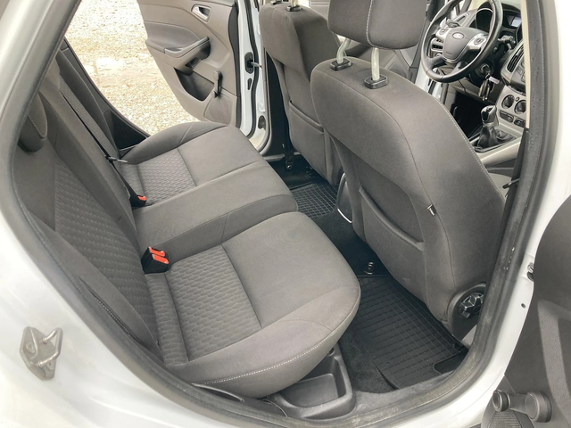 Ford Focus 1.0I 101кс ECOBOOST  КЛИМАТРОНИК EURO 5 - автомобили, коли, обяви за нови и употребявани 9