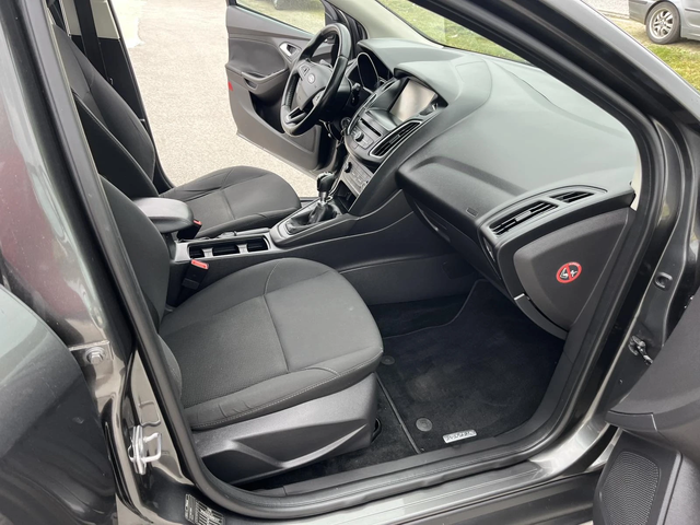 Ford Focus 1.5TDCI 95кс EURO 6B АВТОПИЛОТ ВНОС ИТАЛИЯ - автомобили, коли, обяви за нови и употребявани 10