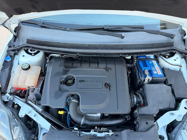 Ford Focus 1.6tdci 110k.c * UNIKAT* - автомобили, коли, обяви за нови и употребявани 16