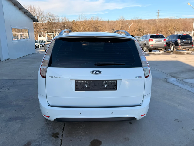 Ford Focus 1.6tdci 110k.c * UNIKAT* - автомобили, коли, обяви за нови и употребявани 6