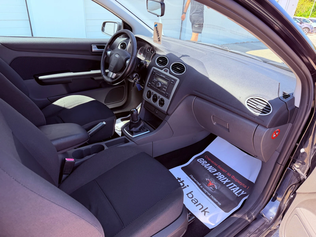 Ford Focus 1.6hdi 90k.c - автомобили, коли, обяви за нови и употребявани 15