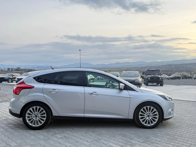 Ford Focus 1.6TDCI Titanium - автомобили, коли, обяви за нови и употребявани 3