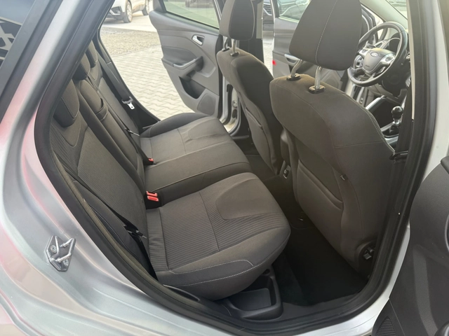 Ford Focus 1.6TDCI Titanium - автомобили, коли, обяви за нови и употребявани 9