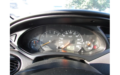 Ford Focus 1.6i EURO3 - автомобили, коли, обяви за нови и употребявани 12
