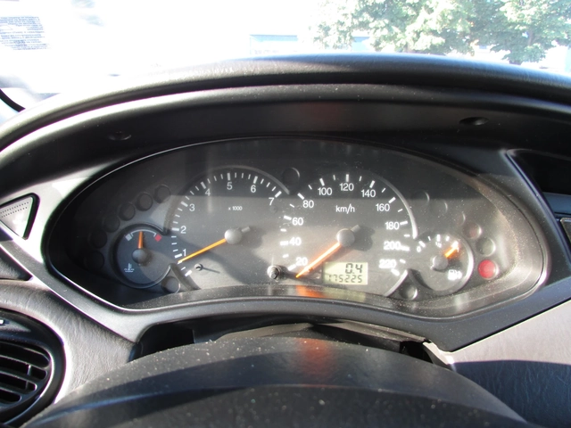 Ford Focus 1.6i EURO3 - автомобили, коли, обяви за нови и употребявани 12