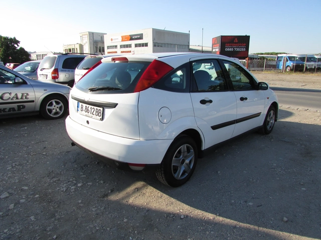 Ford Focus 1.6i EURO3 - автомобили, коли, обяви за нови и употребявани 4